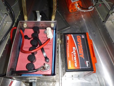 djkbatterychange1.jpg